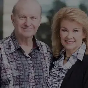 Dr. Dennis Lindsay of Christ for the Nations Institute endorsing Pastor Steve Cioccolanti and Discover Church for global missions and Bible teaching