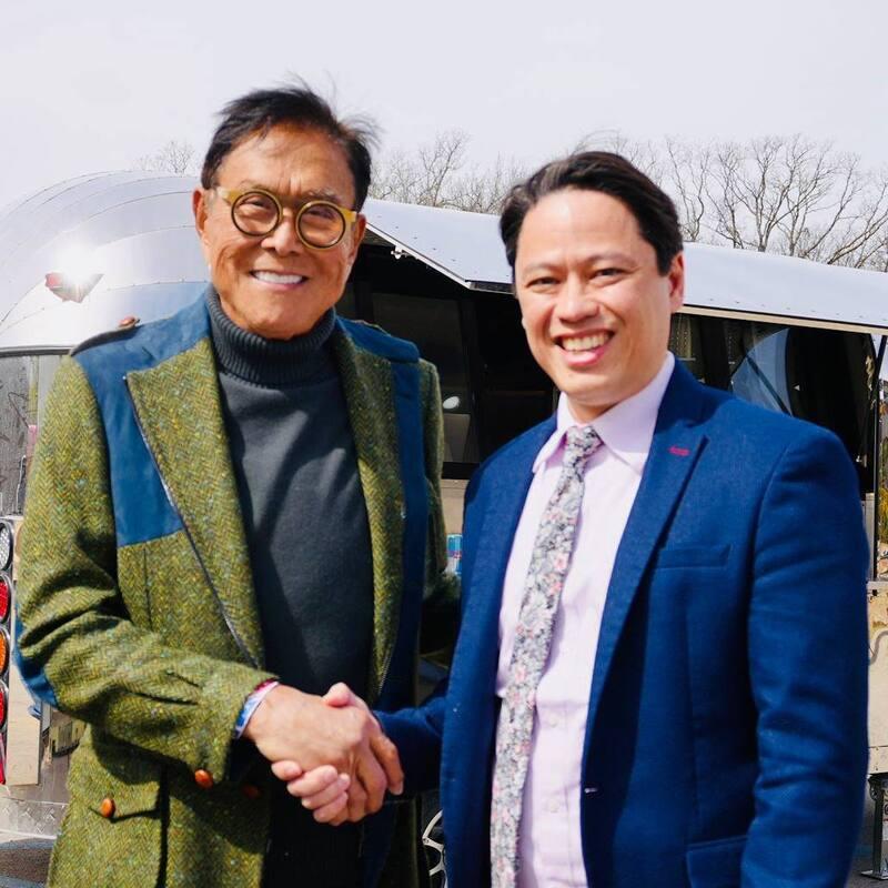 Pastor Steve Cioccolanti with Robert Kiyosaki at financial conference